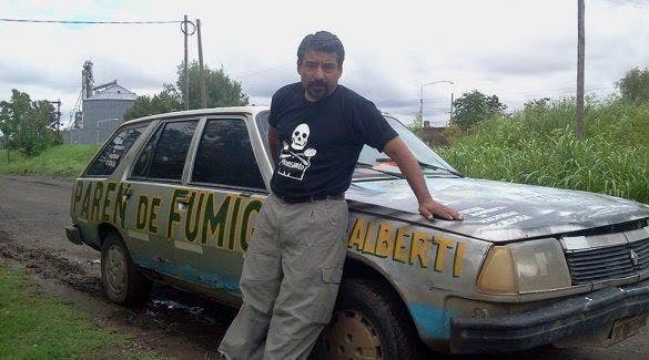 “الناس يموتون من المبيدات”