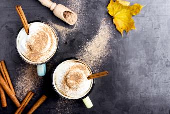 كوكتيل رول القرفة الدافئ