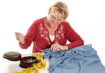 https://cf.ltkcdn.net/stress/images/slide/168040-600x417-seamstress-at-work.jpg