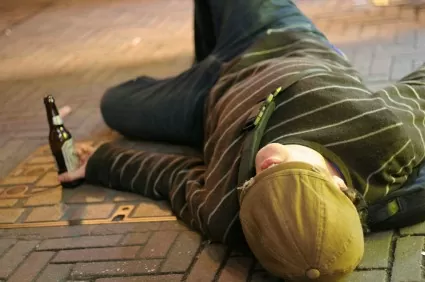 علاج التسمم الكحولي