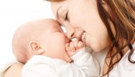 الرضاعة الطبيعية المتقاطعة: ماهيتها ومخاطرها الرئيسية