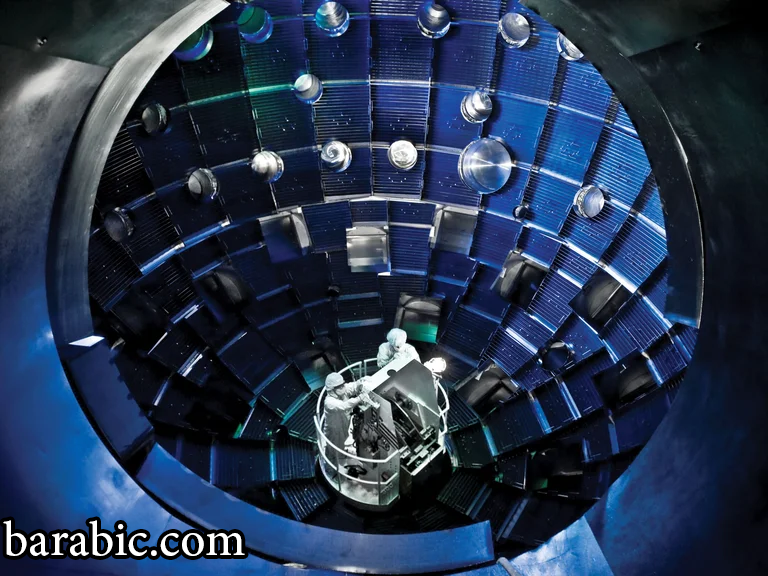 يتطلب إنشاء صافي كسب الطاقة مشاركة أحد أكبر أجهزة الليزر في العالم لجعل الاندماج عمليا لإنتاج الطاقة (NIF) / رويترز