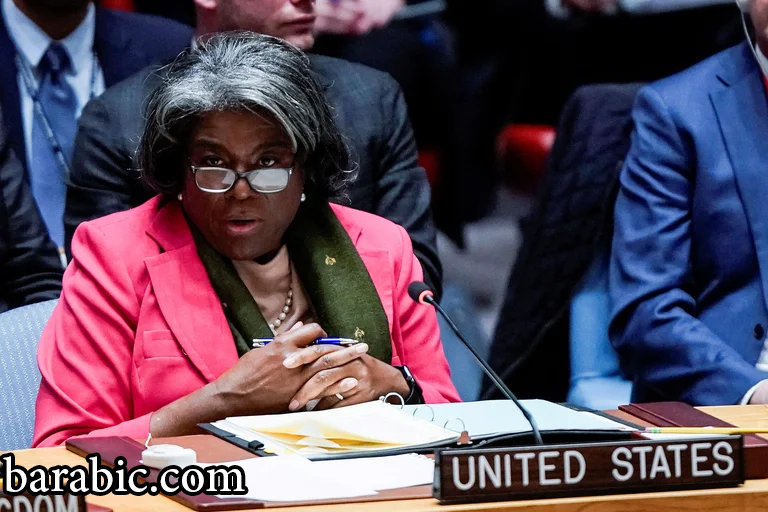 اللجنة هي الهيئة الرائدة في الأمم المتحدة لتعزيز المساواة بين الجنسين وتمكين المرأة. لا يمكنها القيام بعملها الهام إذا تم استخراجها من الداخل. إن عضوية إيران في هذا الوقت هي وصمة عار قبيحة على مصداقية اللجنة "، قالت السفيرة الأمريكية ليندا توماس غرينفيلد في تقديم القرار. (رويترز)