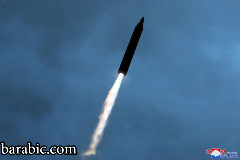 ويأتي الاختبار الجديد بعد أن أصدرت الجمعية العامة للأمم المتحدة يوم الخميس قرارا يدعو إلى تكثيف الجهود العالمية لتحسين وضع حقوق الإنسان في كوريا الشمالية. (رويترز)