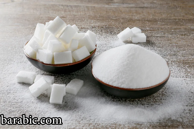 لتجنب التجاوزات، يجب الحفاظ على نظام غذائي مناسب خلال النهار حتى لا تصل بمستوى عال من الشهية للاحتفال (رويترز)