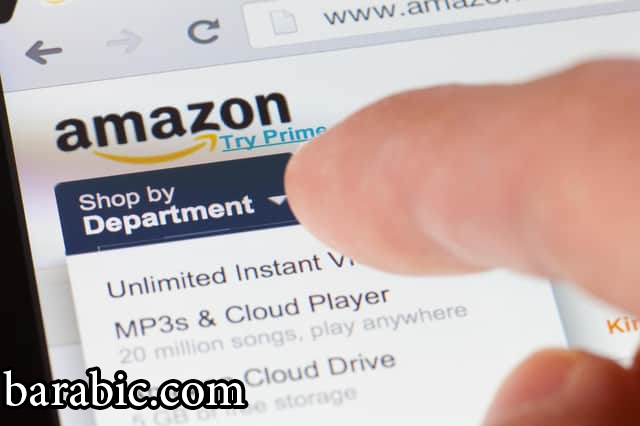 يوصي خبراء التسوق بالحصول على حساب Amazon Prime (الذي يأتي مع نسخة تجريبية مجانية) ليوم الجمعة الأسود لأن هذا يمنحك وصولا حصريا إلى "Lightning Deals".