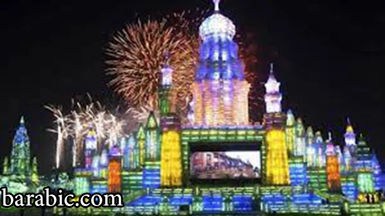 يرافق المهرجان العديد من العروض وأكشاك الطعام والشراب والموسيقى وزينة عيد الميلاد