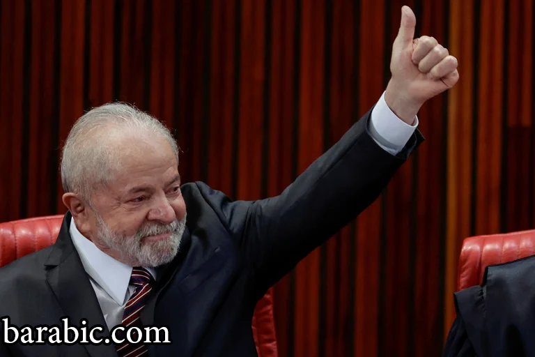 الرئيس البرازيلي المنتخب لويس إيناسيو لولا دا سيلفا خلال حفل استلام تأكيد فوزه في الانتخابات الرئاسية الأخيرة ، في برازيليا ، البرازيل ، في 12 ديسمبر 2022. رويترز/أوسلي مارسيلينو/ملف