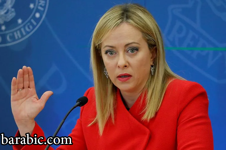 رئيسة الوزراء الإيطالية جيورجيا ميلوني خلال مؤتمر صحفي لتقديم أول ميزانية لحكومتها في روما ، إيطاليا ، 22 نوفمبر 2022. رويترز/ريمو كاسيلي/ملف