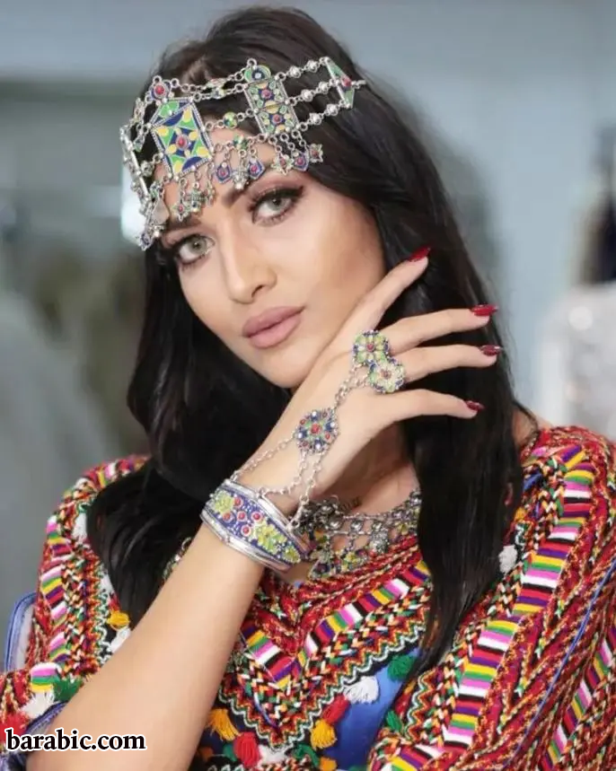 ملكة الجمال السابقة وحيدة قروج