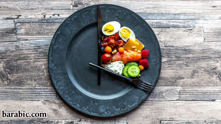 هناك عدة أنواع من الصيام ولكن الأكثر استخداما هو 16/8 (جيتي)