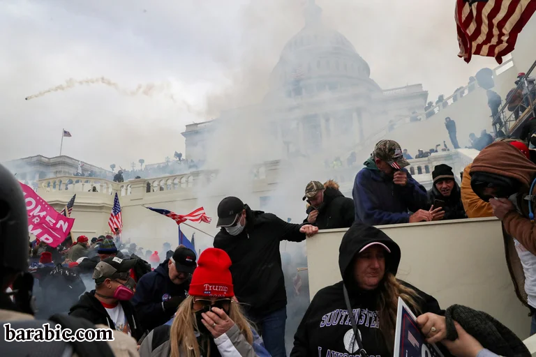 الانقسام الذي تفاقم بسبب الترامبية قد يؤثر على الأوضاع الاجتماعية (رويترز)