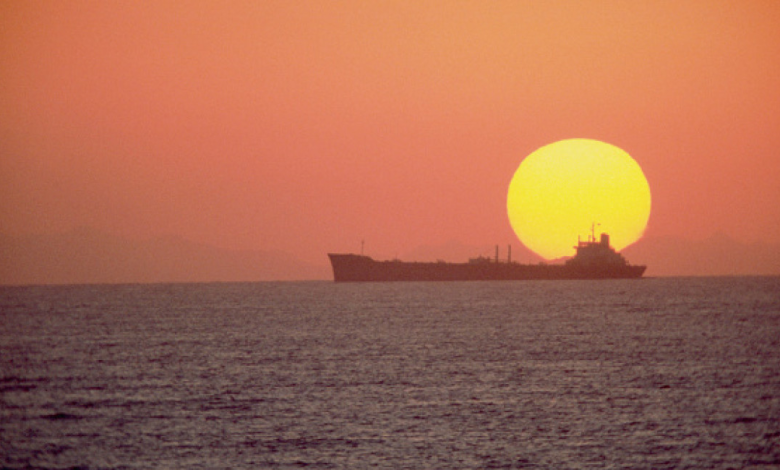 الصين وروسيا وإيران تجري مناورات بحرية مشتركة في خليج عمان