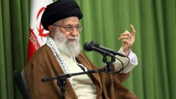 إيران خامنئي تحذر من “فساد” الولايات المتحدة