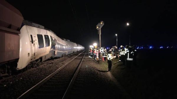على الأقل 50 إصابة ترك تصادم القطارات في ألمانيا