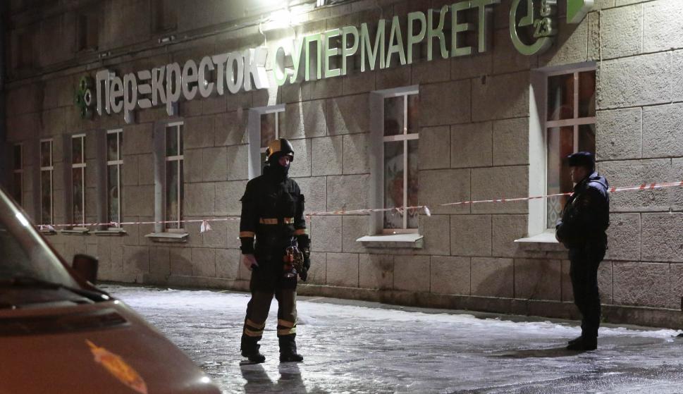 اصيب 10 اشخاص فى انفجار قنبلة فى سوبر ماركت فى سان بطرسبرج